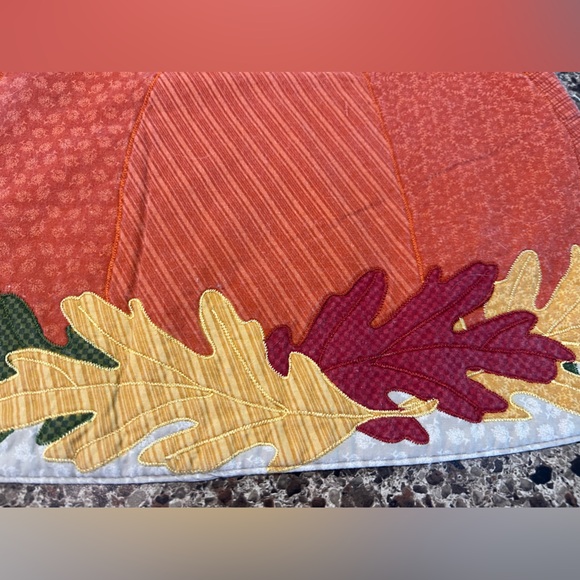 Kohls Harvest Pumpkin Fall/Thanksgiving cloth quilted placemats- set of 8 - Picture 2 of 7